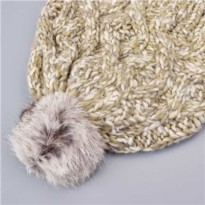 Модная шапка