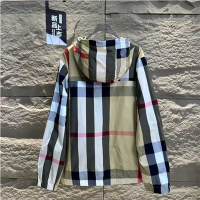 Осенняя куртка Burberry в классическом стиле Унисекс