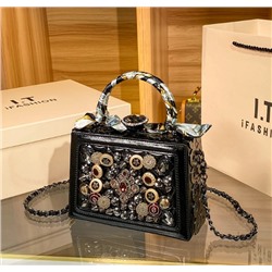 Женская сумка-коробка