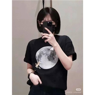 Футболка с короткими рукавами и вышитым лунным принтом Loew* new, черная, SML, [размер M; ширина плеч 43, обхват груди 98, длина рукава 21, длина одежды 65]