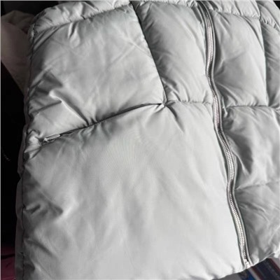 Стеганная женская жилетка  F&*F