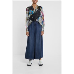 Blusa estampada cuello pico