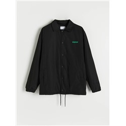 Jacke mit Druckknopfverschluss