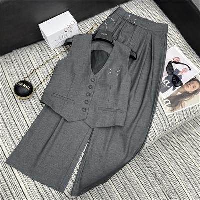 Костюм люкс