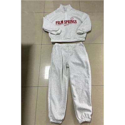 Женский костюм с мягким утеплителем и без