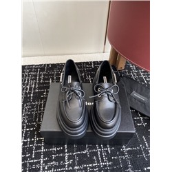 Женские лоферы на толстой подошве   АЛЕКСАНДР ВАН*Г