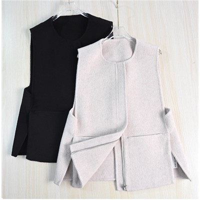 Женский жилет из шерсти с круглым вырезом  КО*С