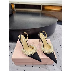 Это что за туфельки настоящей Золушки 😍🥰