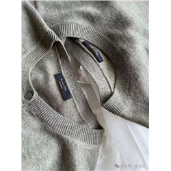 Кардиган и футболка из шерсти  Massimo Dutti  Экспорт