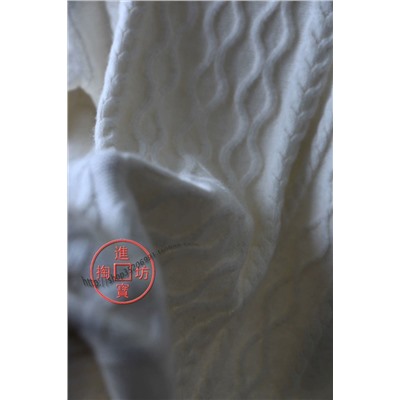 Вязаный свитер средней длины Н*М