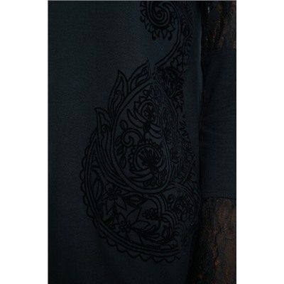 Camiseta mangas campana apliques