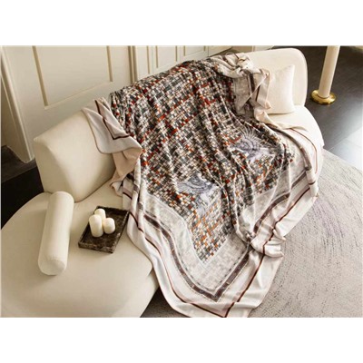 Нежный велюровый плед