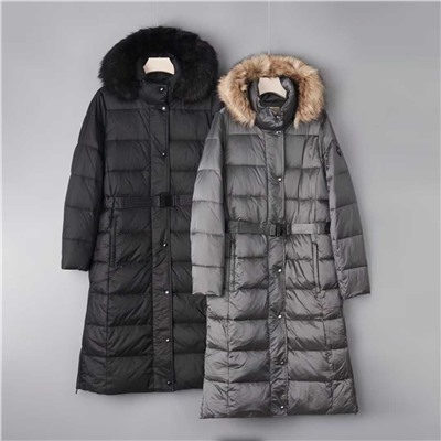 Женский пуховик    М КОР*С