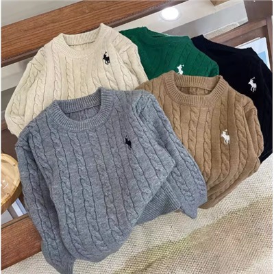 Свитер однотонный для мальчиков