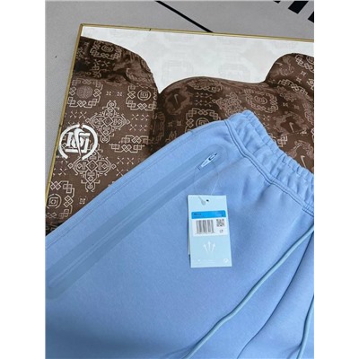 Спортивный костюм Nik*e x Drak*e Noct*a из линейки Tec*h Fleec*e