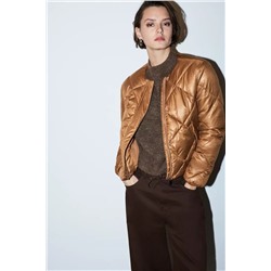 Cazadora acolchado cuello redondo