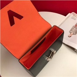 Сумка кроссбоди  Loui*s Vuitto*n Twist