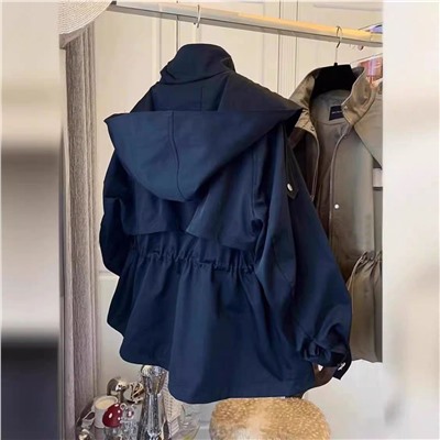 Ветровка женская. Смотрится интересно, качество хорошее