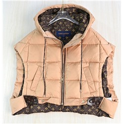 Стеганый короткий теплый жилет с капюшоном на молнии