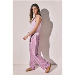 Pantalón largo estampado flores rosa