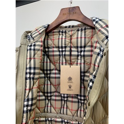 Женский пуховик   Burberr*y