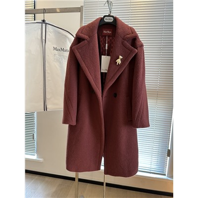 пальто изготовлено из 20% альпаки + 10% шелка + 70% австралийской шерсти, высококачественной шерсти. ткань с буквой M Tencel. Подкладка высокая, одежда плотная и стильная. Верхняя часть тела создает ощущение высокого качества. Один размер подходит всем. Обхват груди 112, длина 95. Распродажа