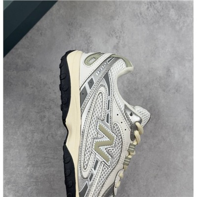 New Balance 204L