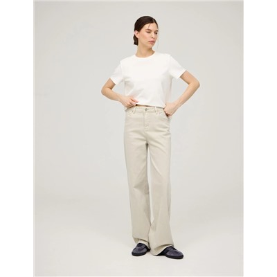 Бежевые базовые джинсы