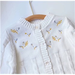 Детский кардиган с вышивкой