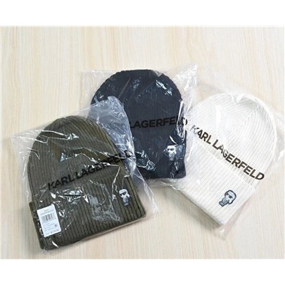 Женская вязаная шапка КАР*Л😎