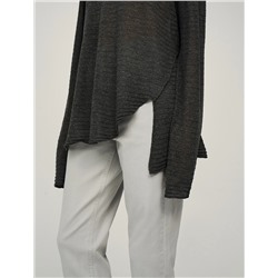 Серый джемпер с разрезом вязаный