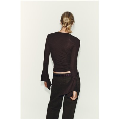 T-SHIRT WITH RUFFLE SLEEVES