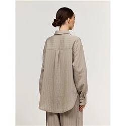 Бежевая рубашка в полоску