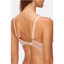 Sujetador con aro de sujeción