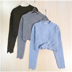 Свитер с нишевым дизайном