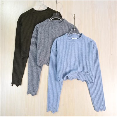 Свитер с нишевым дизайном