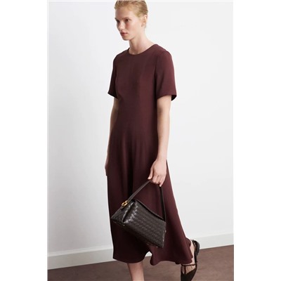 Приталенное женское платье миди  ЛАЙ*М с карманами в боковым швах, экспорт