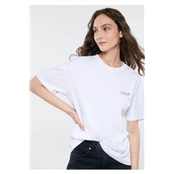 Mavi Logo Baskılı Beyaz Tişört Loose Fit / Bol Rahat Kesim 1611309-620