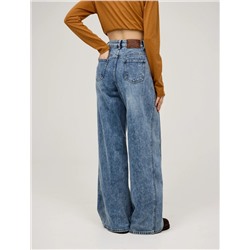 Джинсы с переведенными швами