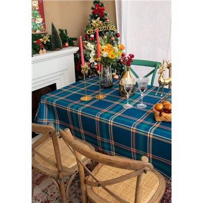 Очень крутая праздничная скатерть на стол