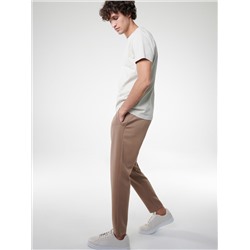 Hose im Slim-Fit mit elastischem Bund