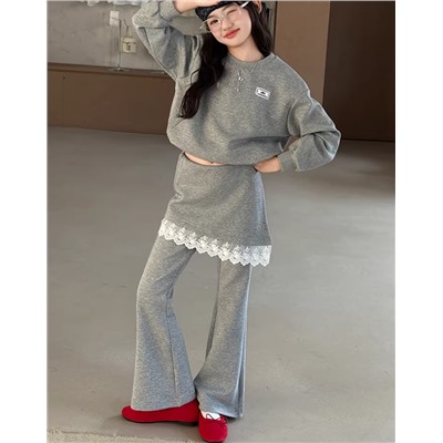 Костюм для девочек. Тренд 2026