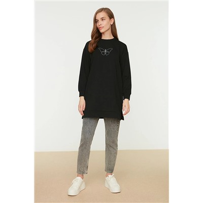 TRENDYOL MODEST Siyah Bisiklet Yaka Yırtmaç Detaylı Baskılı Örme Sweatshirt TCTAW22TW0193