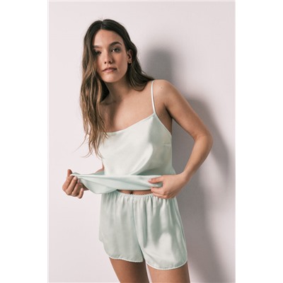 Pijama corto satén verde