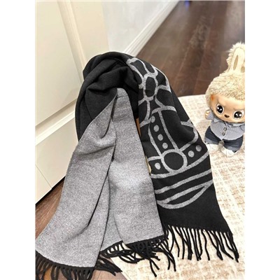 Мягкий двусторонний теплый шарф  Vivienn*e Westwoo*d