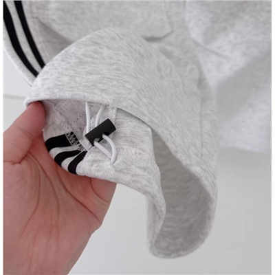 Тонкие спортивные штаны