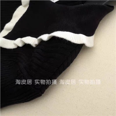 Женский приталенный пуловер с воротником и контрастной отделкой Н*М