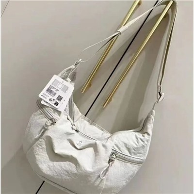 Простая и стильная лёгкая нейлоновая сумка ЛУЛУЛЕМО*Н