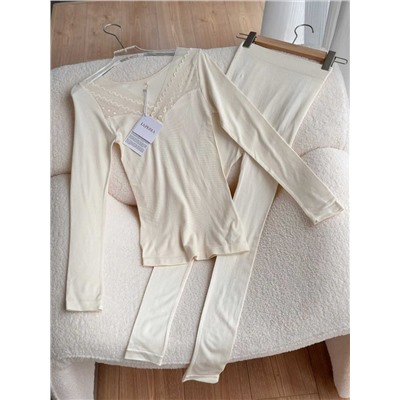 Очень утонченный женский термокомплект с кружевом   L*A PERL*A