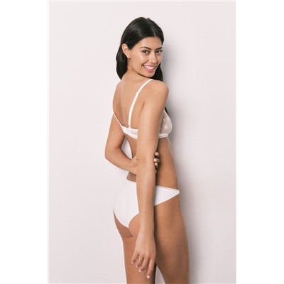 Braga clásica encaje y tul blanco